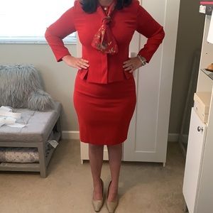 Leslie Fay size 6 petite, 3 piece vintage suit